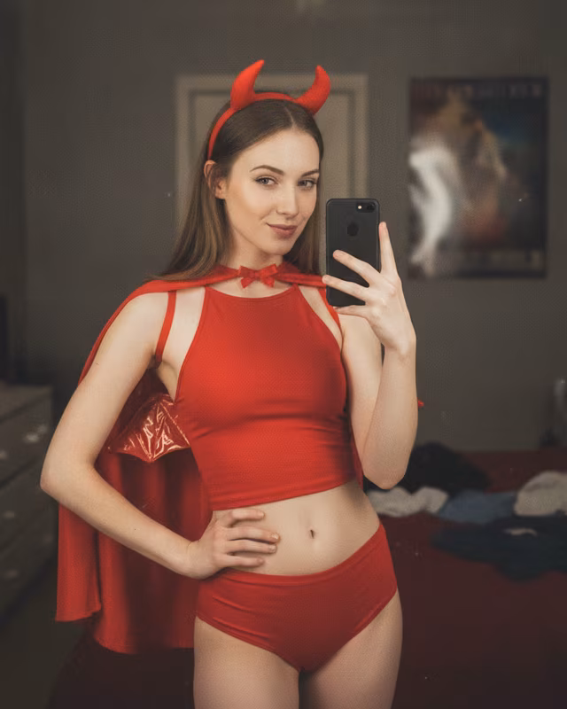 Scarlett, bold AI companion